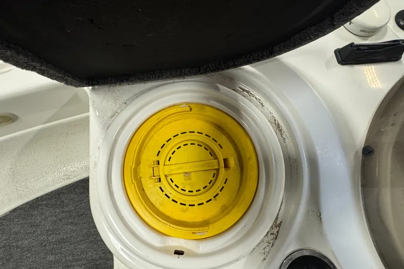 Slide: The Image of Yellow hatch cover on 2000 Yar-Craft 1785 Mille Lacs boat deck. - 12