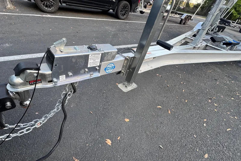 Slide: The Image of Trailer for 2017 Chaparral 246 SSi in parking lot. - 11