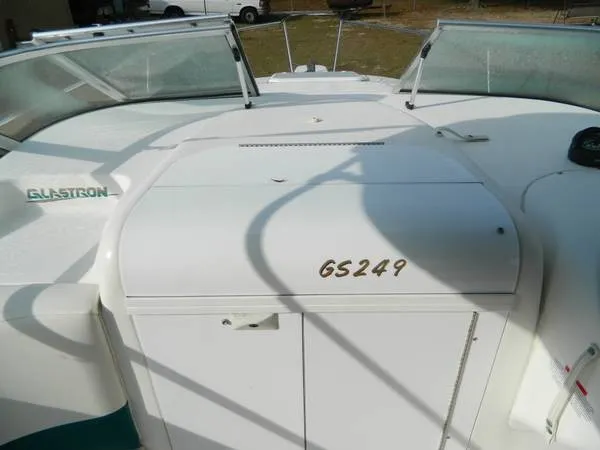 Slide: The Image of Glastron 249 GS 2000 - 8