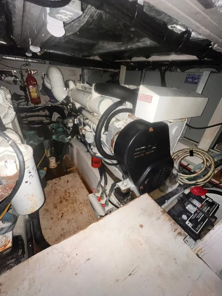 Slide: The Image of Formula Performance Cruiser 2003 - 30