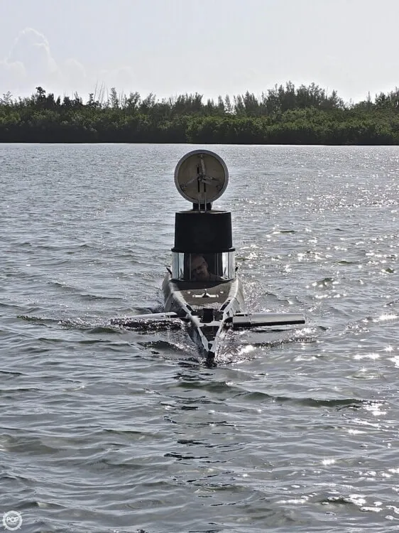 Slide: The Image of Marlin 32 Diesel Electric S-101 Manned Submarine 1987 - 1