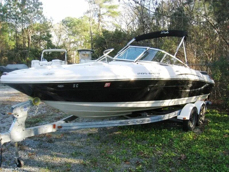 Slide: The Image of Sea Ray 205 Sport 2010 - 1