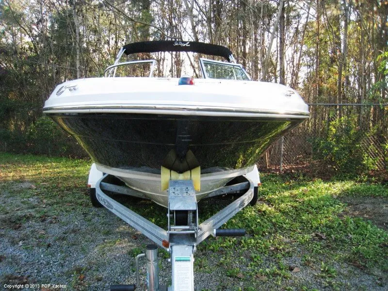 Slide: The Image of Sea Ray 205 Sport 2010 - 2
