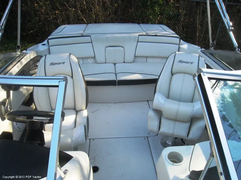 Slide: The Image of Sea Ray 205 Sport 2010 - 4
