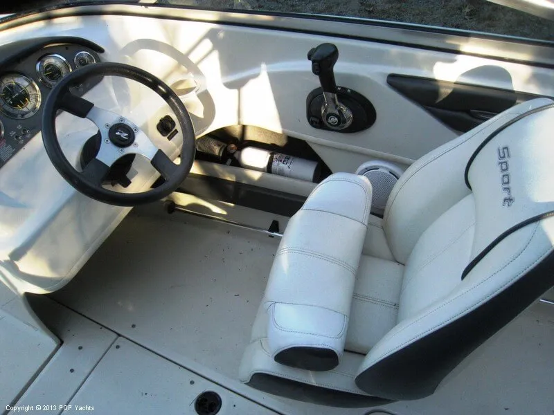 Slide: The Image of Sea Ray 205 Sport 2010 - 6