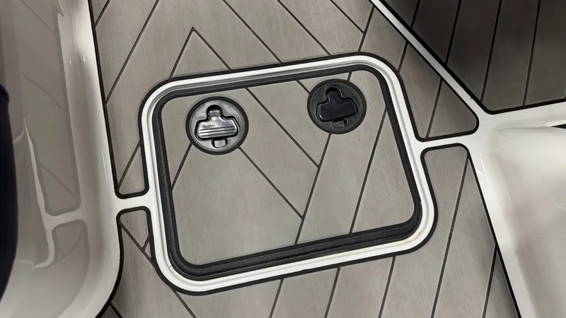 Slide: The Image of Malibu Wakesetter 24 MXZ 2017 - 112