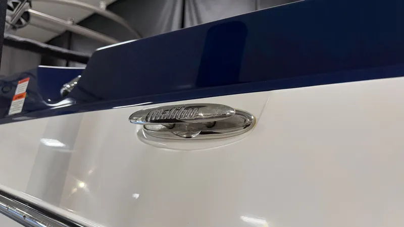 Slide: The Image of Malibu Wakesetter 24 MXZ 2017 - 115