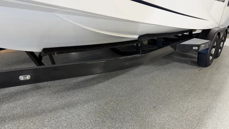 Slide: The Image of Malibu Wakesetter 24 MXZ 2017 - 119