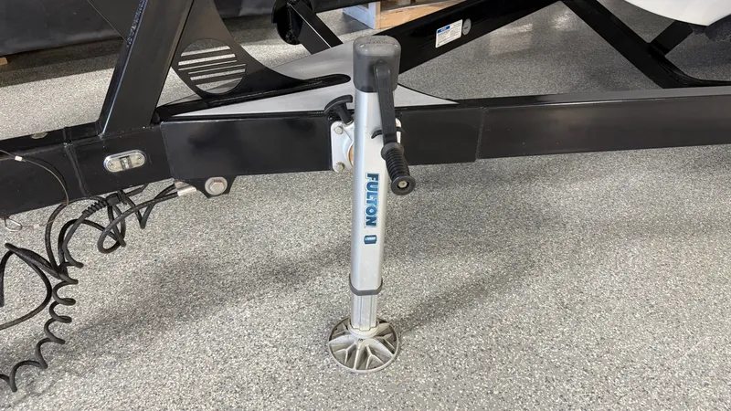 Slide: The Image of Malibu Wakesetter 24 MXZ 2017 - 123