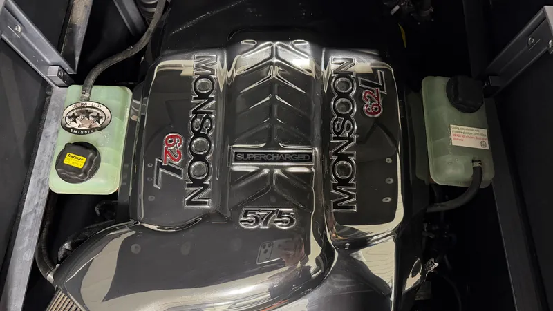 Slide: The Image of Malibu Wakesetter 24 MXZ 2017 - 31