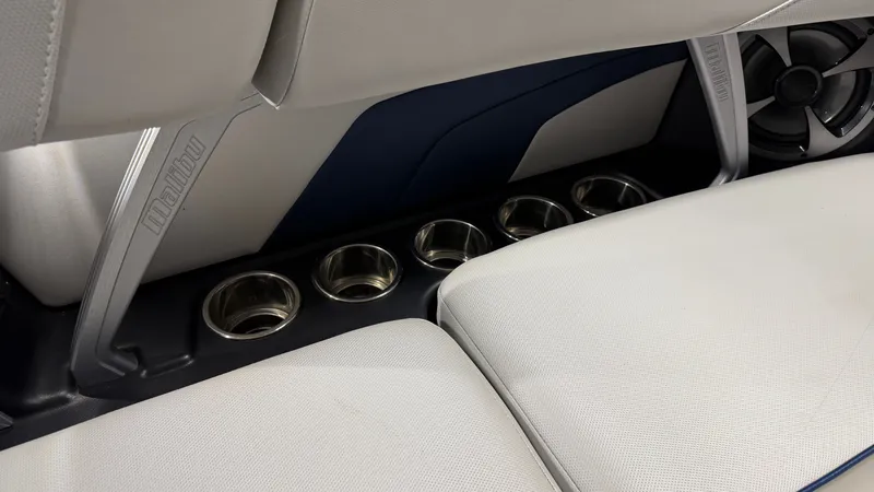 Slide: The Image of Malibu Wakesetter 24 MXZ 2017 - 59