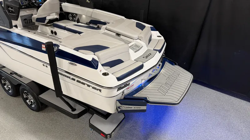 Slide: The Image of Malibu Wakesetter 24 MXZ 2017 - 7