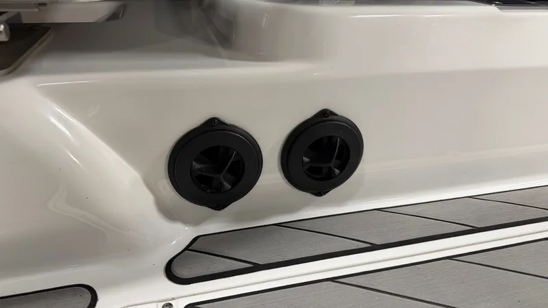 Slide: The Image of Malibu Wakesetter 24 MXZ 2017 - 70