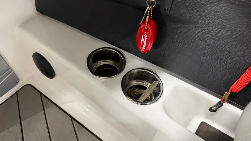 Slide: The Image of Malibu Wakesetter 24 MXZ 2017 - 79