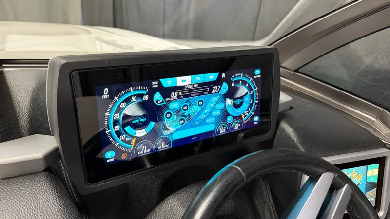 Slide: The Image of Malibu Wakesetter 24 MXZ 2017 - 81