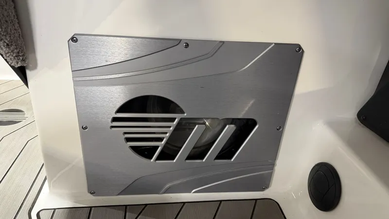 Slide: The Image of Malibu Wakesetter 24 MXZ 2017 - 84