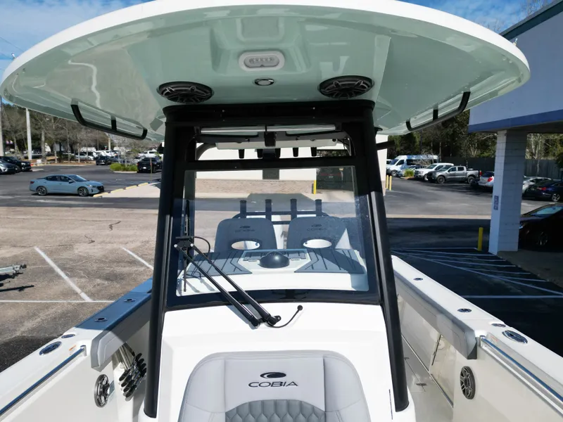 Slide: The Image of Cobia 285CC 2026 - 15