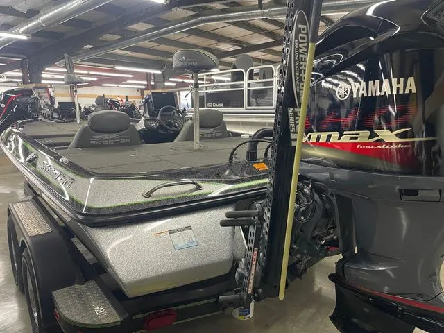 Slide: The Image of Triton Tr-18 1998 - 4