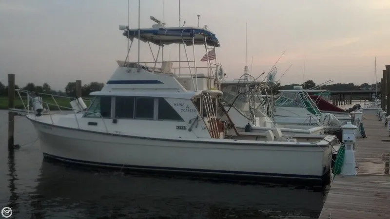 Slide: The Image of Henriques 35 Maine Coaster Sportfisherman 1984 - 11