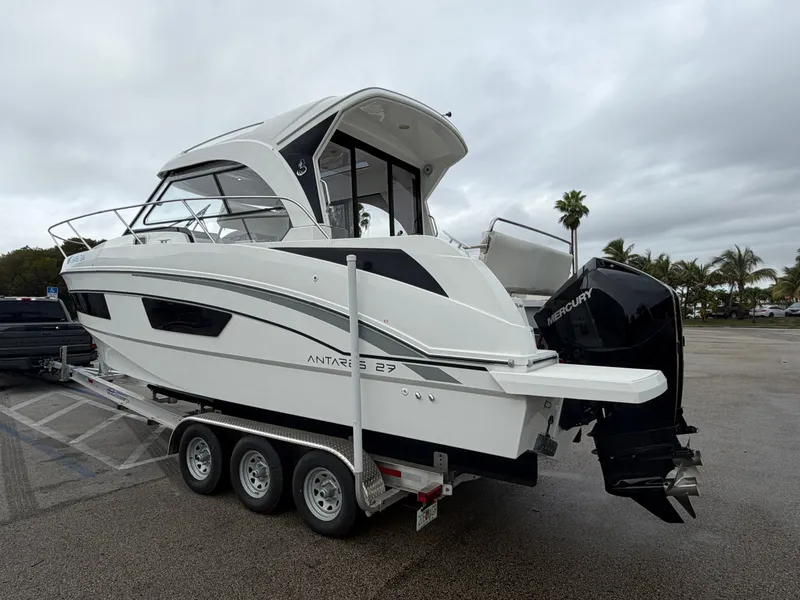 Slide: The Image of Beneteau 27 Antares 2021 - 2