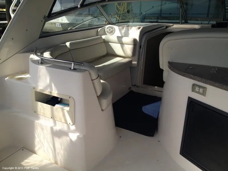 Slide: The Image of Rinker 342 Fiesta Vee 2004 - 4
