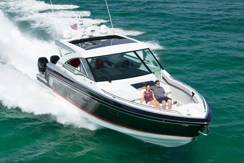 The Image of Manufacturer Provided Image: 2018 Formula 430 Super Sport Crossover cruising on the ocean. - 1