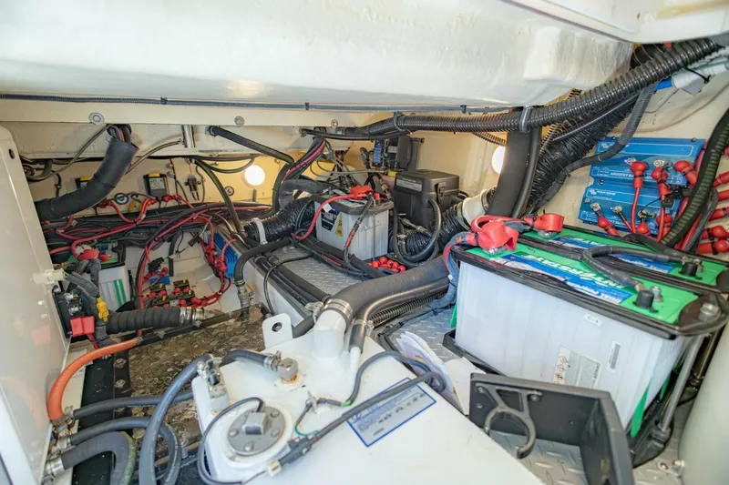 Slide: The Image of Engine room of 2018 Formula 430 Super Sport Crossover with batteries and wiring. - 40