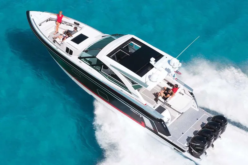 Slide: The Image of Manufacturer Provided Image: 2018 Formula 430 Super Sport Crossover cruising on clear blue water. - 5