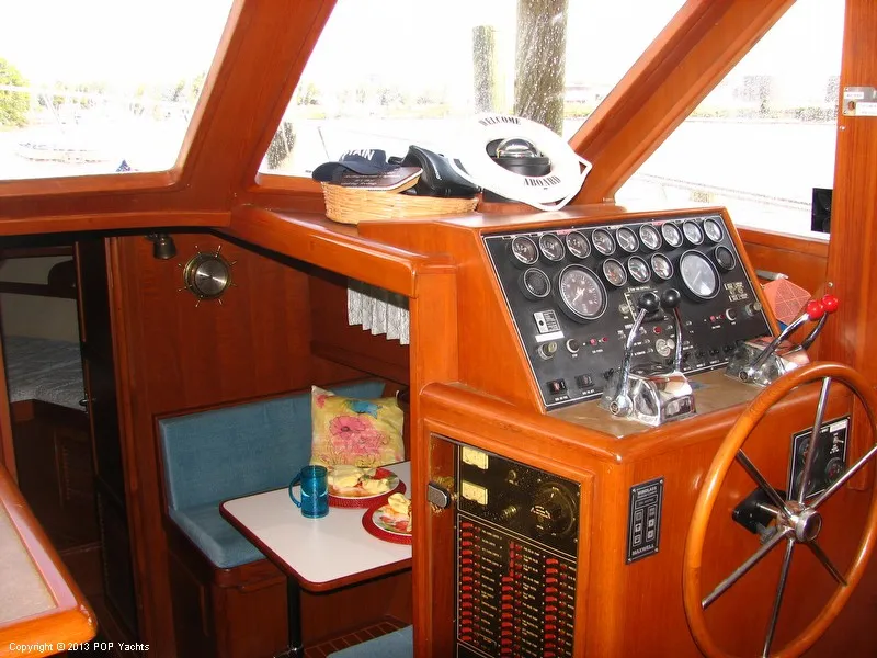 Slide: The Image of Offshore Yachtfisher 50 1991 - 11