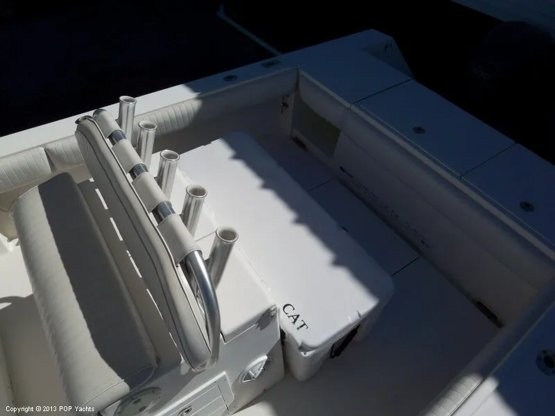 Slide: The Image of Regulator Marine 32 FS Center Console 2005 - 7