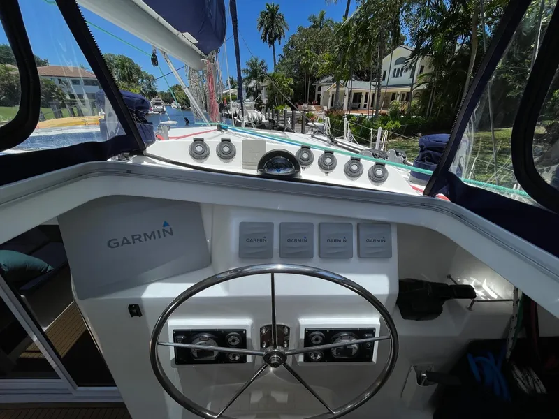 Slide: The Image of Helm of Knysna 500 SE yacht, 2016 model, featuring Garmin navigation. - 43