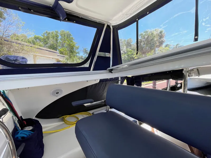 Slide: The Image of Interior of a 2016 Knysna 500 SE yacht with blue upholstery. - 49
