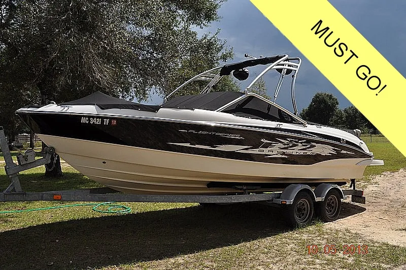 Slide: The Image of Bayliner 225 Flight Series 2009 - 0