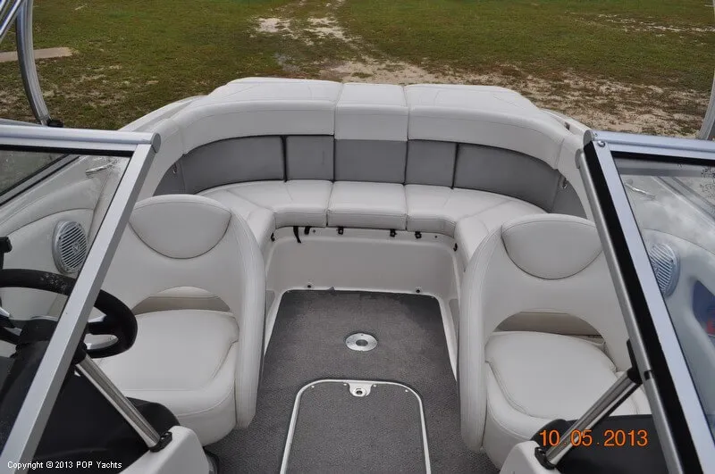 Slide: The Image of Bayliner 225 Flight Series 2009 - 10