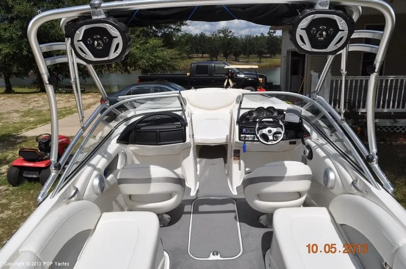 Slide: The Image of Bayliner 225 Flight Series 2009 - 3