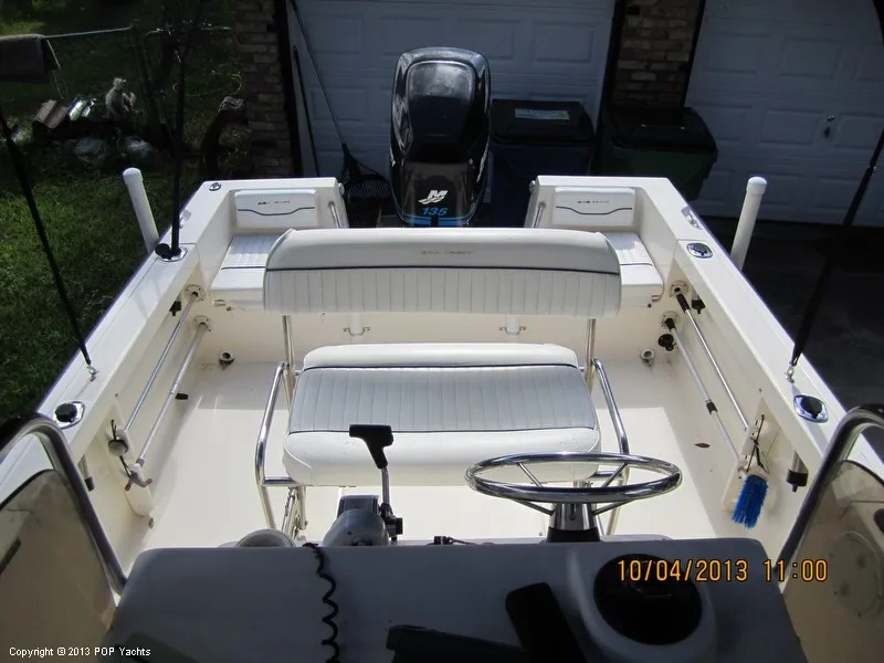 Slide: The Image of Sea Hunt Triton 202 Center Console 2003 - 5