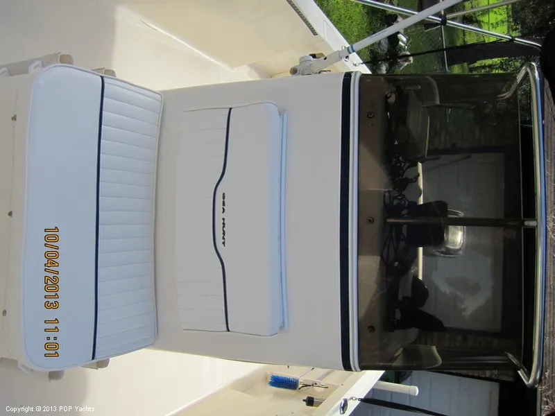 Slide: The Image of Sea Hunt Triton 202 Center Console 2003 - 6