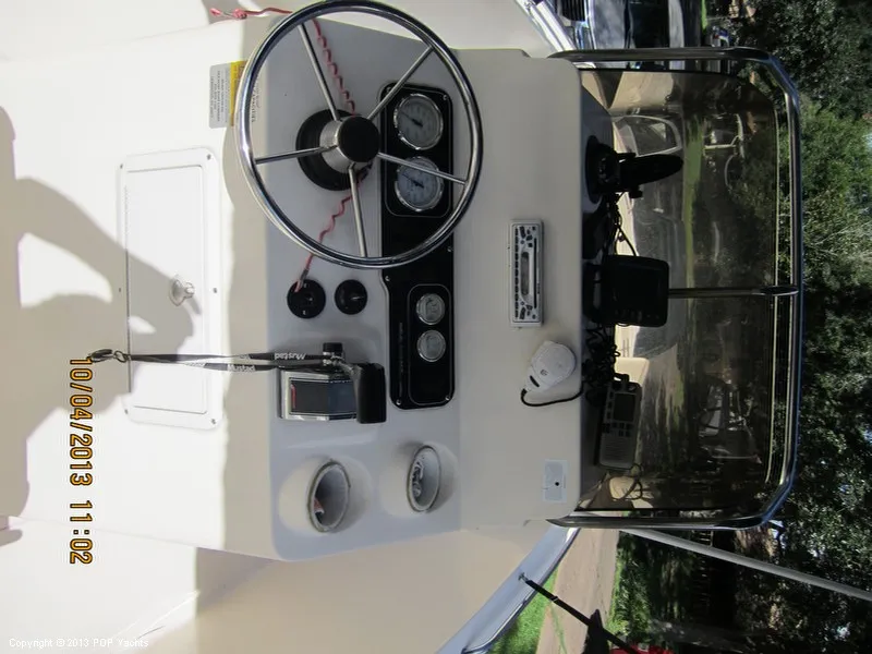 Slide: The Image of Sea Hunt Triton 202 Center Console 2003 - 7