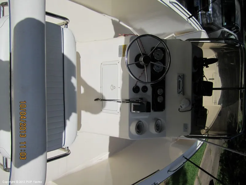 Slide: The Image of Sea Hunt Triton 202 Center Console 2003 - 8