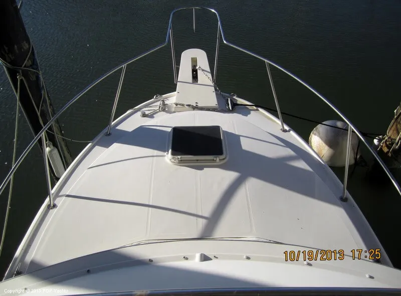 Slide: The Image of Phoenix Bass Boat 29 Flybridge 1986 - 1