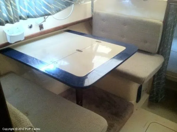 Slide: The Image of Phoenix Bass Boat 29 Flybridge 1986 - 5