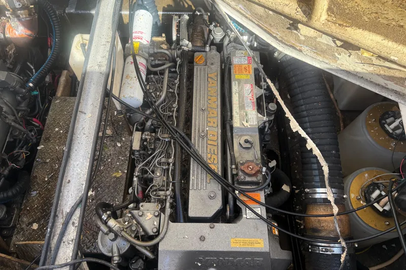 Slide: The Image of Engine compartment of 2005 Regal Commodore 3880 with Yanmar diesel engine. - 22