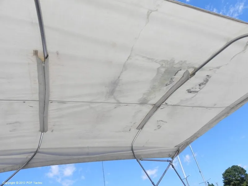 Slide: The Image of Carver Yachts 33 Mariner 1984 - 11