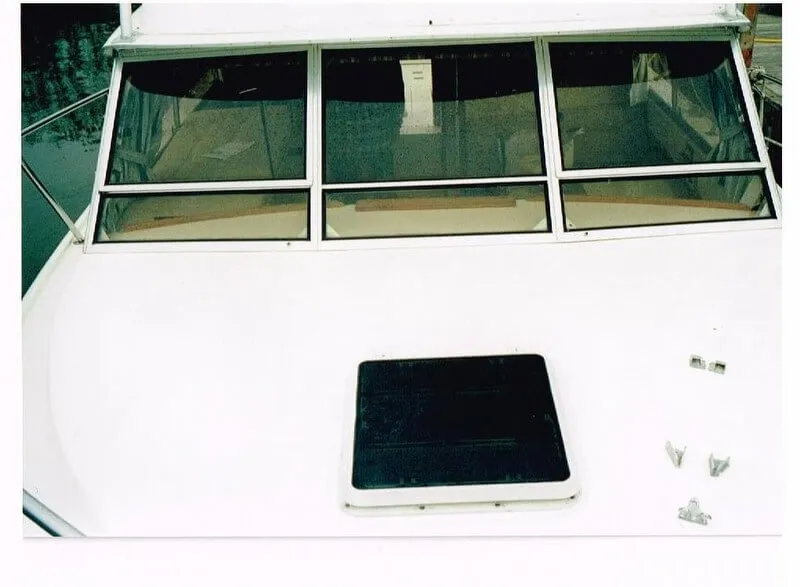 Slide: The Image of Phoenix Bass Boat 29 Sportfish 1986 - 5