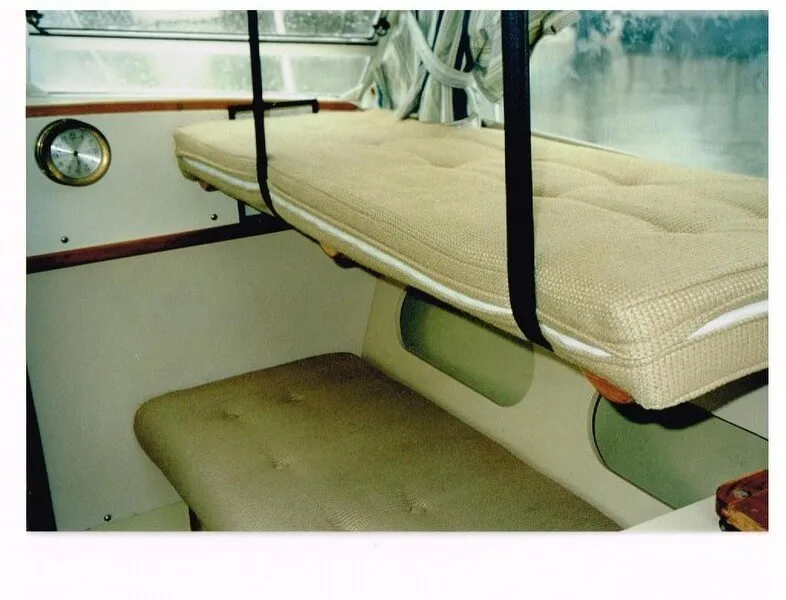 Slide: The Image of Phoenix Bass Boat 29 Sportfish 1986 - 7
