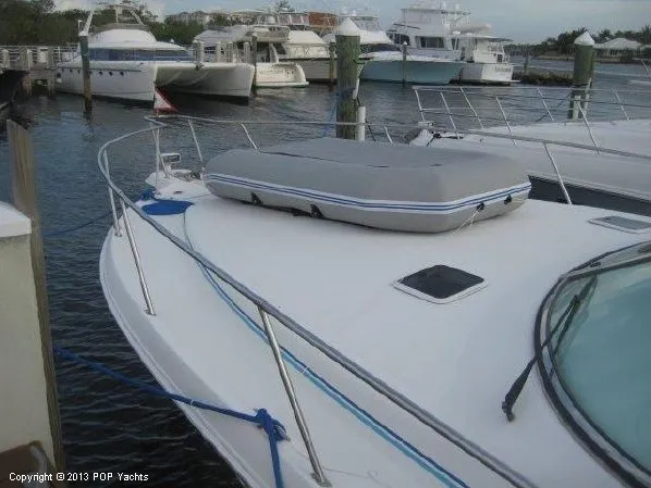 Slide: The Image of Sea Ray 370 Express Cruiser 1997 - 10