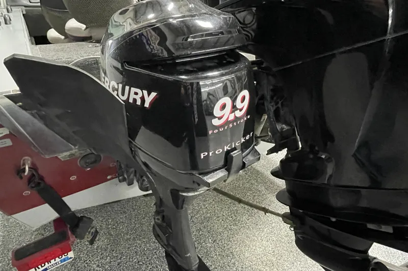 Slide: The Image of Mercury 9.9 ProKicker outboard motor on 2007 Lund 1900 Pro-V IFS/SE boat. - 5