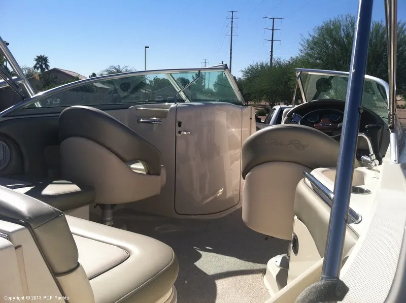 Slide: The Image of Sea Ray 220 Sundeck 2005 - 10