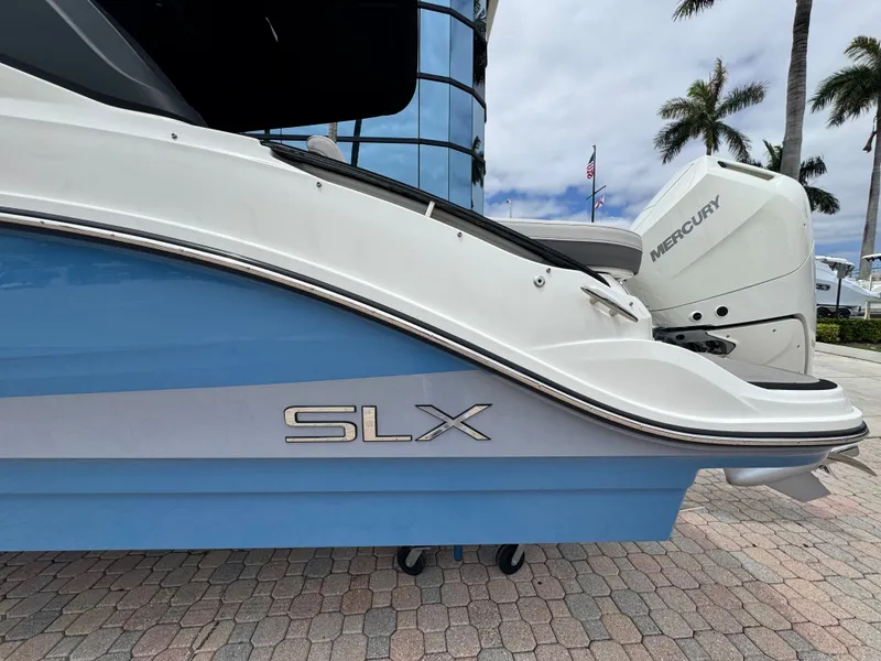 Slide: The Image of Sea Ray SLX 260 Outboard 2026 - 3