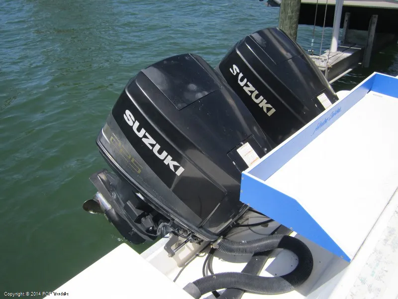 Slide: The Image of Wellcraft 290 Coastal 2000 - 10